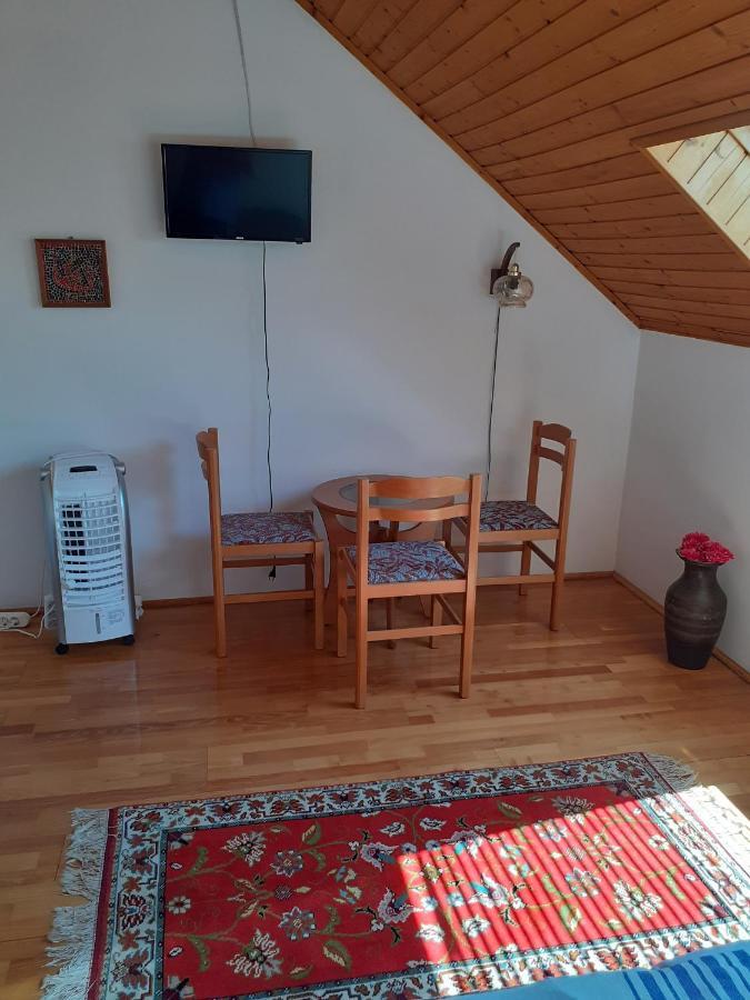 Anna Vendeghaz Hotel Balatonakali Buitenkant foto