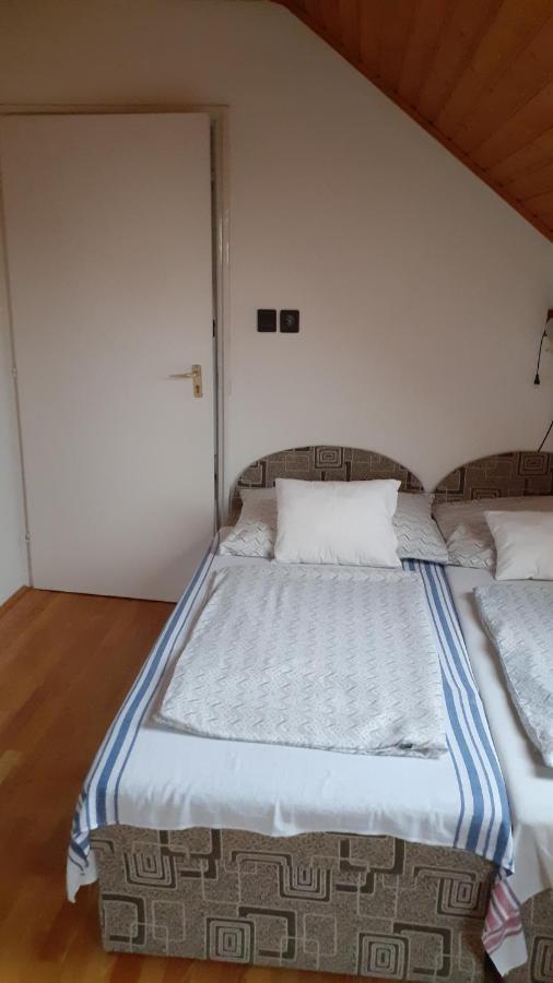 Anna Vendeghaz Hotel Balatonakali Buitenkant foto