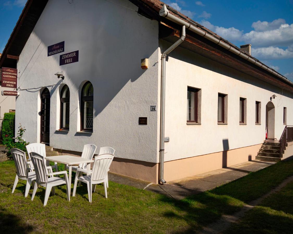 Anna Vendeghaz Hotel Balatonakali Buitenkant foto