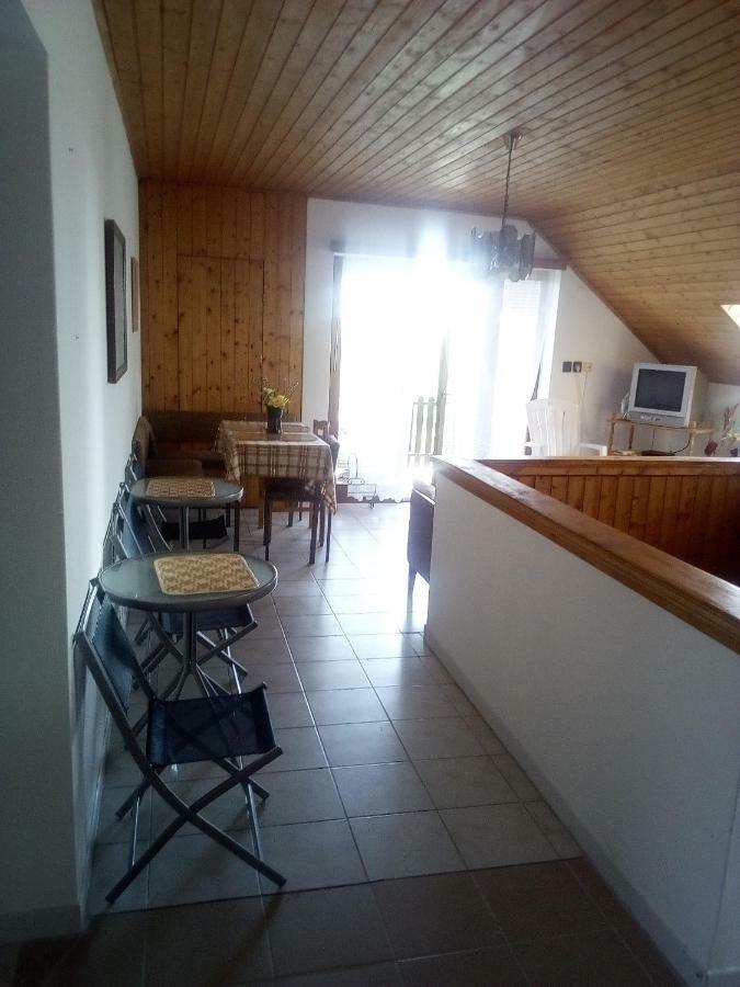 Anna Vendeghaz Hotel Balatonakali Buitenkant foto