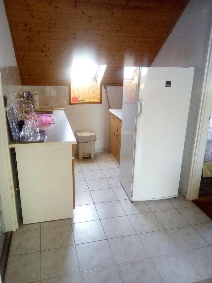 Anna Vendeghaz Hotel Balatonakali Buitenkant foto